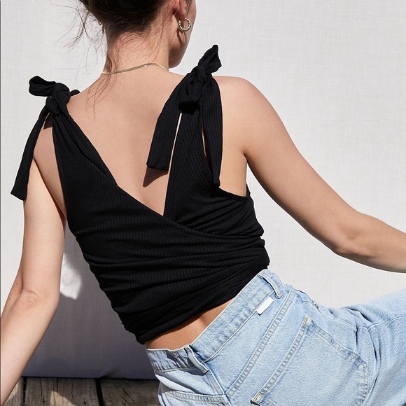 Free People Tops - FREE PEOPLE LIZ WRAP TANK